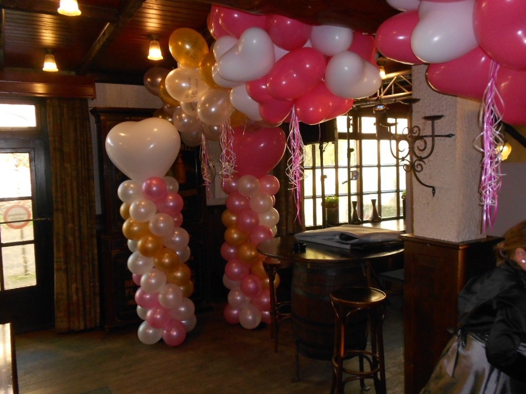 ballon pilaren en helium ballonnen voor huwelijk