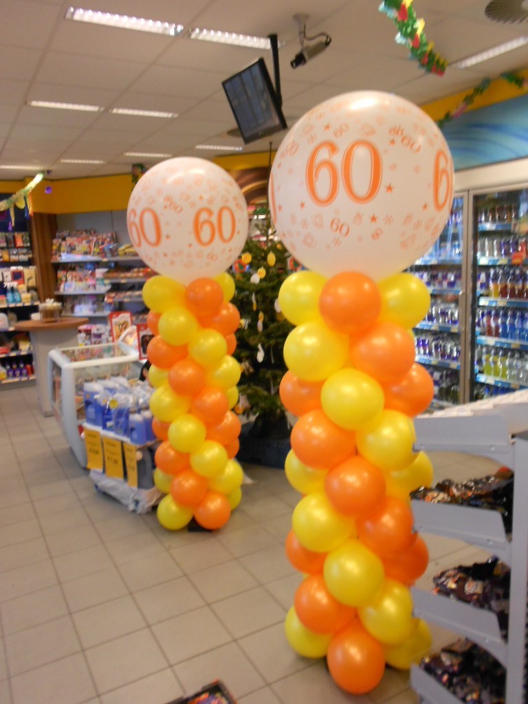 ballonnen decoratie voor bedrijven Shell met ballon pilaren 60