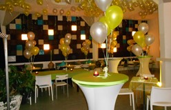 ballonnen decoratie zaal/cafe Gummmbar te Amsterdam