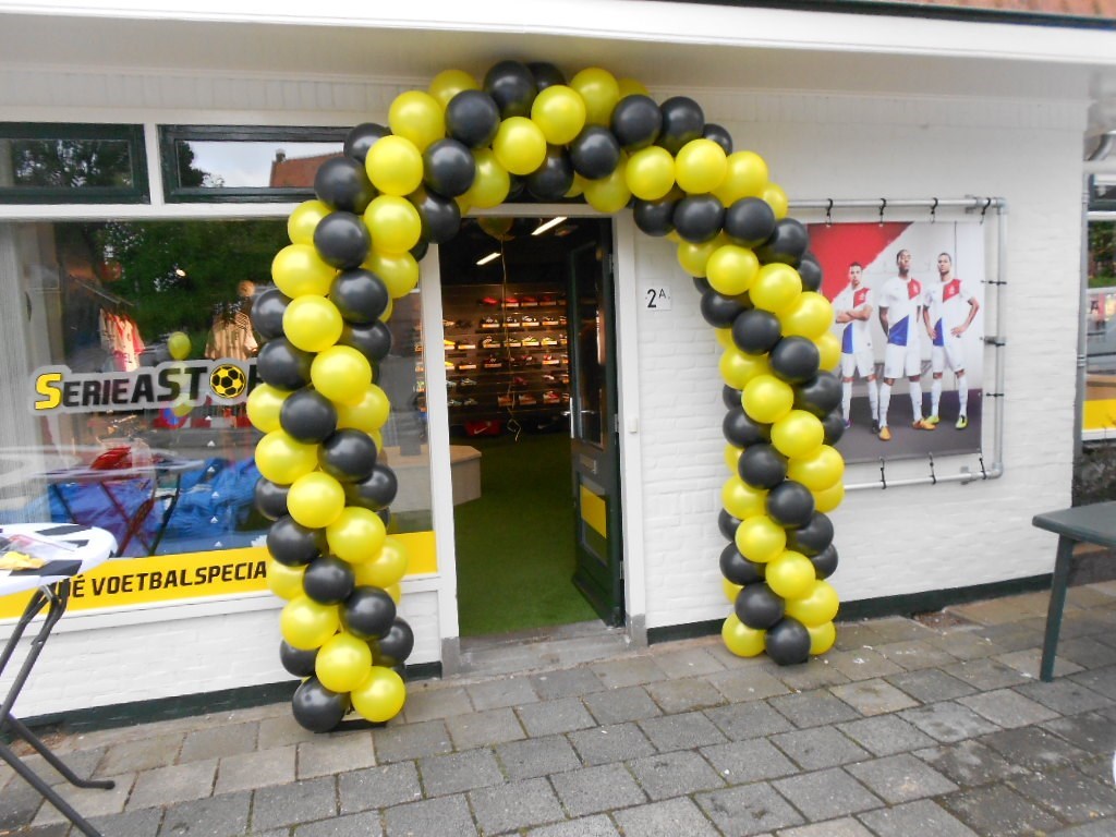 ballonnenboog voetbalwinkel Krimpen aan de IJssel