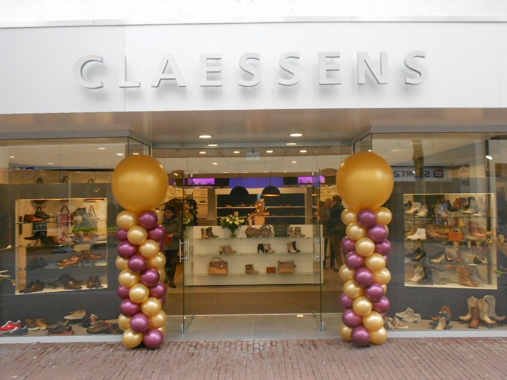 ballon pilaren voor schoenenzaak Claessens