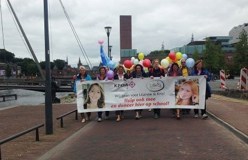optocht met helium ballonnen Amersfoort