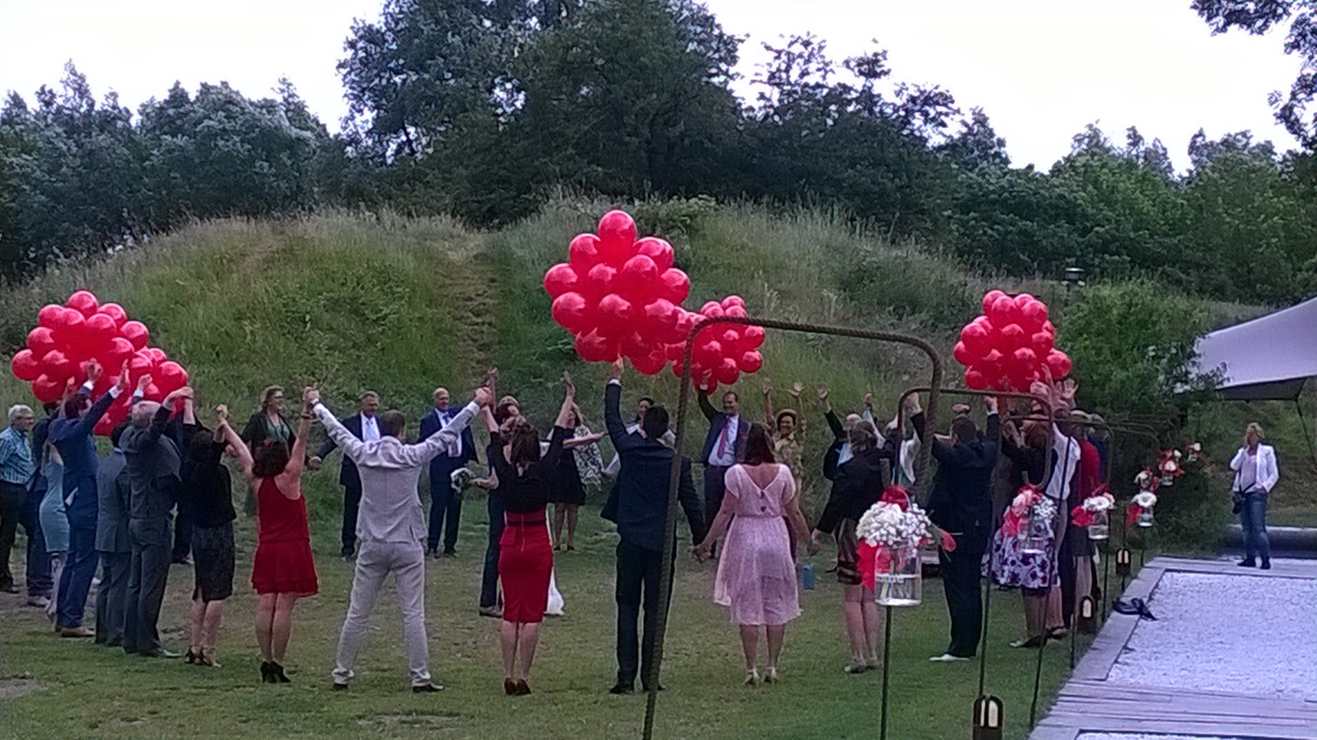 helium ballonnen voor foto huwelijk 