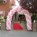 ballonnenboog licht roze met wit bruiloft