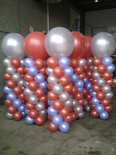 ballonnen decoraties markus Halfweg slinger en pilaren