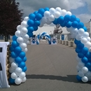 special events bij Koopman International met ballonnenboog