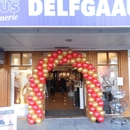 ballonnenboog opening parfumerie Delgaauw, ballonnen pilaar, helium ballonnen 