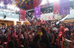 Ballonnen voor finale Leesvertelwedstrijd 2016 Amsterdam De Meervaart