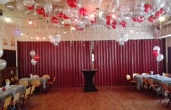 Huwelijk in Amsterdam met helium ballonnen decoraties