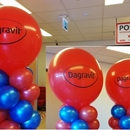 ballon pilaren met logo Dagravit bij hoofdkantoor van Kruidvat promotie 